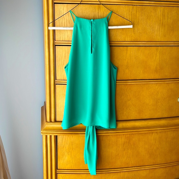 Express Top - Picture 4 of 5